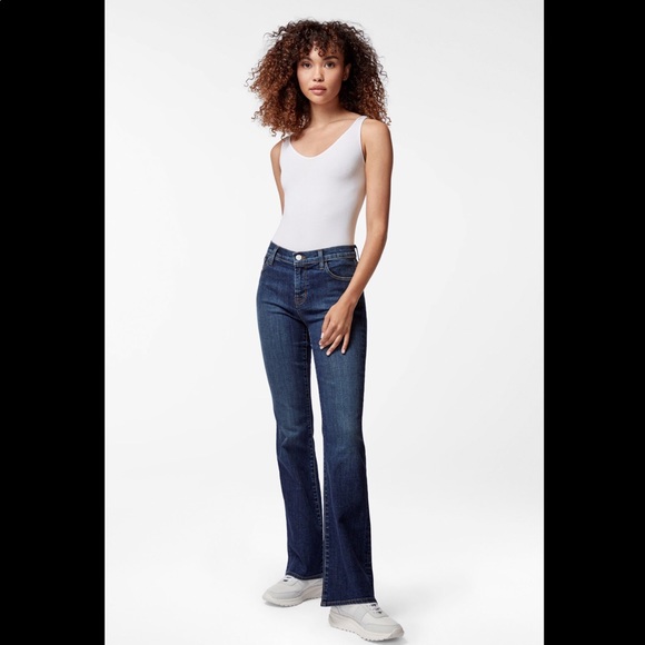J BRAND l Woman Sz 31 l Boot Cut Jeans - Picture 1 of 10